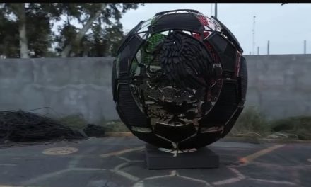 ADRIÁN DE LA GARZA COMPARTE PROYECTO QUE CONVIERTE CABLES EN IDENTIDAD URBANA