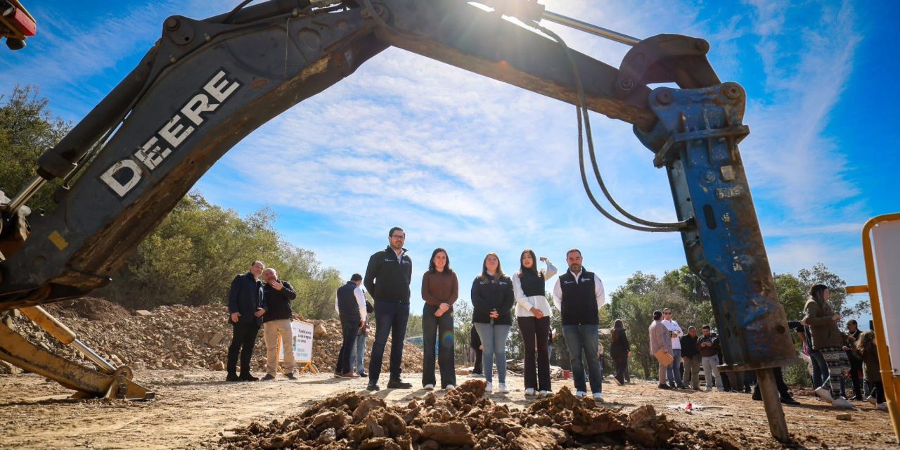 DAVID DE LA PEÑA ENCABEZA ARRANQUE DE NUEVO CENTRO DIF EN SANTIAGO