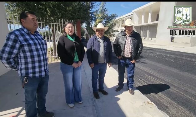 JUAN JOSÉ VARGAS ROSALES AVANZA EN LA PAVIMENTACIÓN DE CALLES EN DOCTOR ARROYO