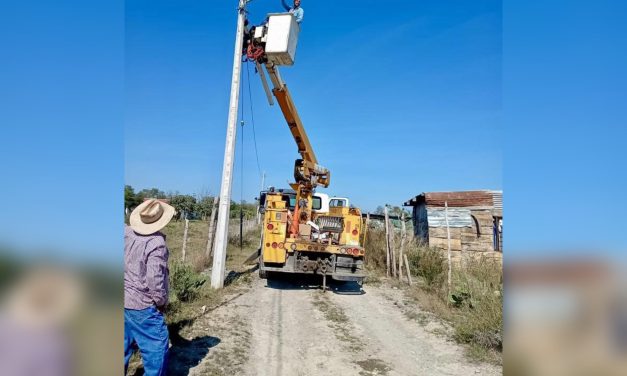 MIGUEL ÁNGEL SALAZAR FORTALECE LA ILUMINACIÓN EN COLONIAS Y COMUNIDADES DE MONTEMORELOS