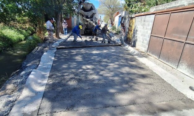 FRANCISCO ESQUIVEL AVANZA EN LA TRANSFORMACIÓN VIAL DE PESQUERÍA