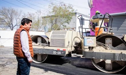 RAÚL CANTÚ ACELERA RECARPETEO EN SALINAS VICTORIA CON EL PROGRAMA “OBRAS Y MÁS OBRAS”