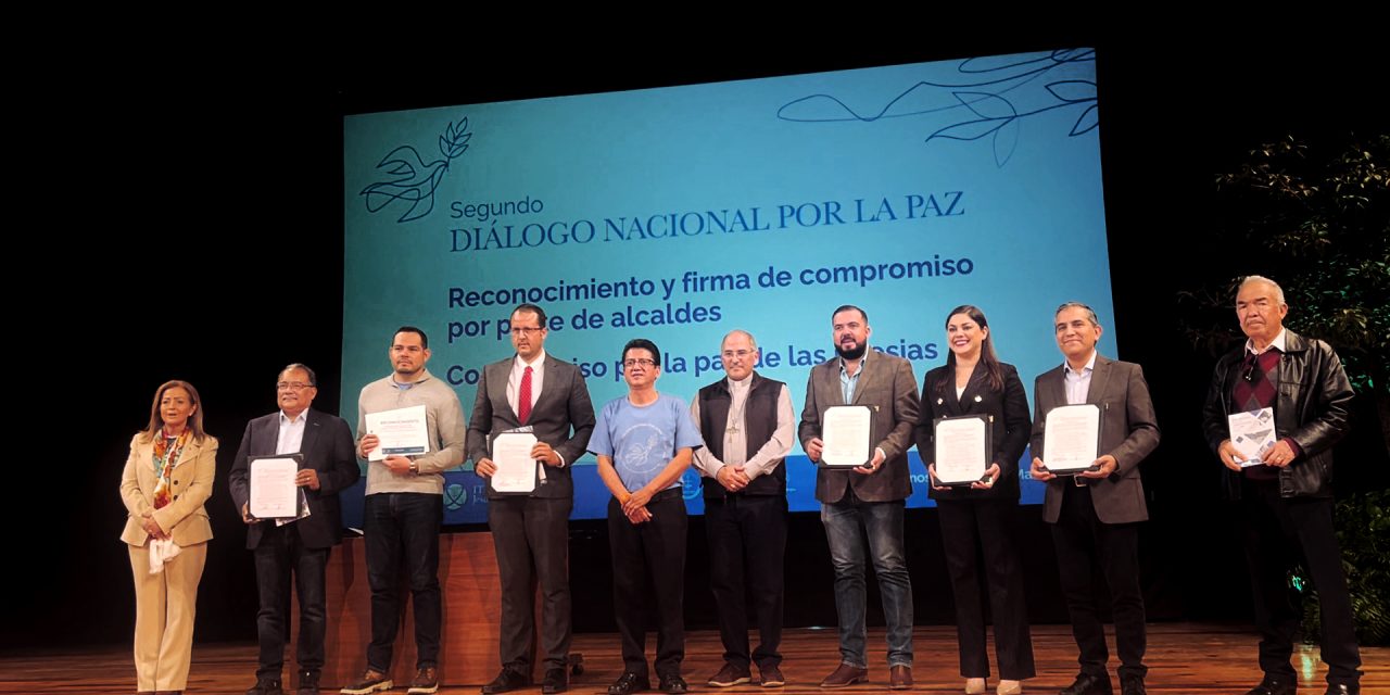 ANDRÉS MIJES COLOCA A ESCOBEDO EN LA CONVERSACIÓN NACIONAL DE PAZ