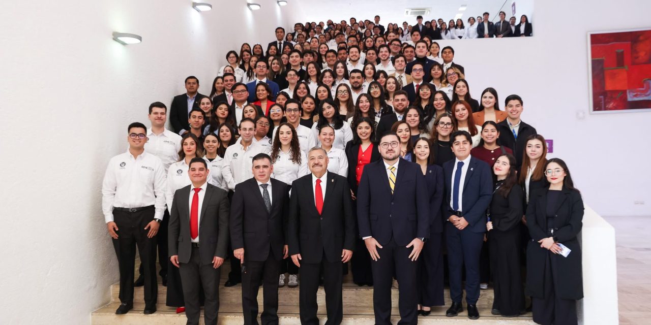 SANTOS GUZMÁN RECONOCE RESPALDO DE LÍDERES ESTUDIANTILES EN LA UANL