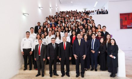 SANTOS GUZMÁN RECONOCE RESPALDO DE LÍDERES ESTUDIANTILES EN LA UANL