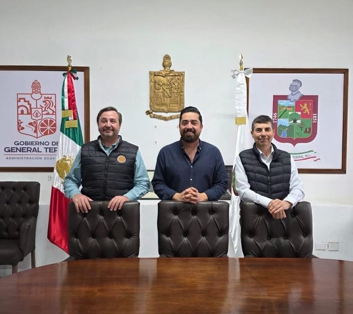 DAVID SÁNCHEZ REVISA MEDIDAS SANITARIAS PARA FORTALECER LA AGRICULTURA LOCAL