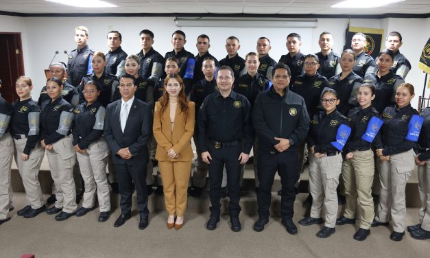 FISCALÍA DE NUEVO LEÓN RECONOCE A CADETES SOBRESALIENTES DEL IFP