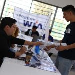 CARLOS RODRÍGUEZ LLEVA OFERTA LABORAL DIRECTA A COLONIAS DE CADEREYTA