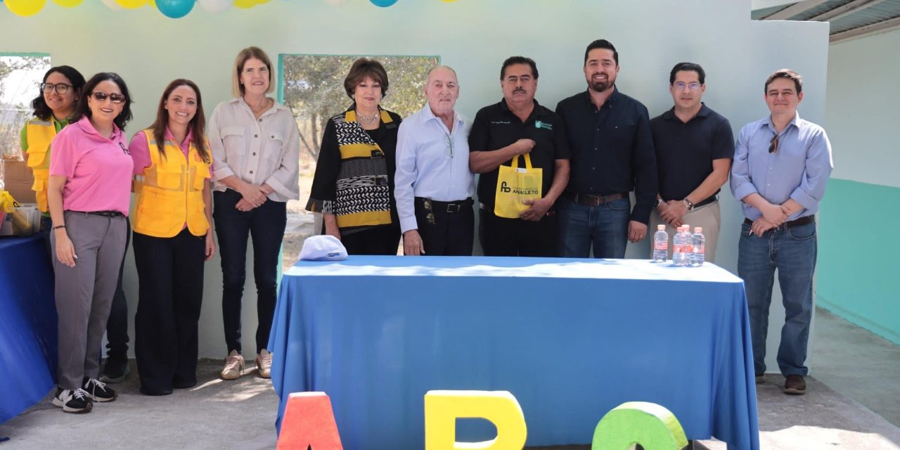 DAVID SÁNCHEZ LLEVA APOYO TECNOLÓGICO A ESCUELAS DE GENERAL TERÁN