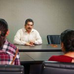 FRANCISCO ESQUIVEL DA ATENCIÓN DIRECTA A CIUDADANOS Y ENTREGA APOYOS EN PESQUERÍA