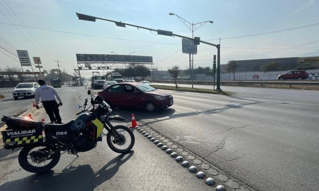SANTA CATARINA AJUSTA RETORNO EN AVENIDA INDUSTRIALES DEL PONIENTE PARA AGILIZAR EL TRÁNSITO