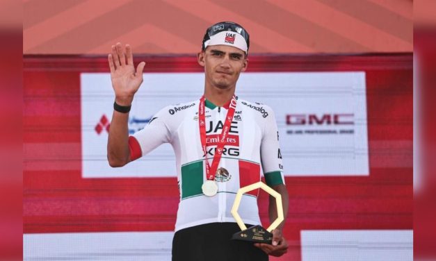 DEL TORO CONQUISTA EL DESIERTO Y SE LLEVA LA PRIMERA ETAPA DEL UAE TOUR