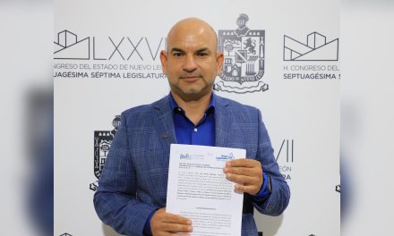 JOSÉ LUIS SANTOS PLANTEA DESCUENTO EN REFRENDO PARA ADULTOS MAYORES EN NUEVO LEÓN