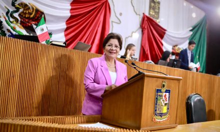 ELSA ESCOBEDO PROPONE ACOMPAÑAMIENTO EMOCIONAL A ESTUDIANTES VÍCTIMAS DE ACOSO