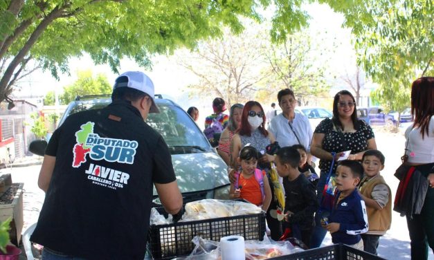 JAVIER CABALLERO GAONA RECORRE GALEANA Y LLEVA PETICIONES CIUDADANAS AL CONGRESO