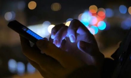 ADIÓS A LOS MENSAJES DE “¿ME URGE?” A LAS 11 DE LA NOCHE