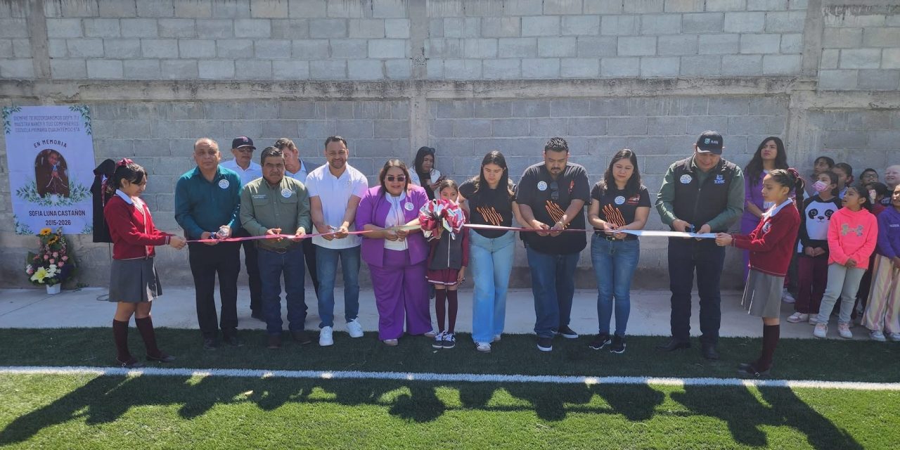JUAN JOSÉ VARGAS ROSALES INAUGURA CANCHA Y ACOMPAÑA ASAMBLEA ESCOLAR EN PRIMARIA CUAUHTÉMOC EN DOCTOR ARROYO