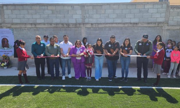 JUAN JOSÉ VARGAS ROSALES INAUGURA CANCHA Y ACOMPAÑA ASAMBLEA ESCOLAR EN PRIMARIA CUAUHTÉMOC EN DOCTOR ARROYO