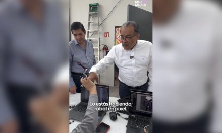 ANDRÉS MIJES RECORRE TALLER DONDE NIÑAS Y NIÑOS APRENDEN PROGRAMACIÓN Y DISEÑO DIGITAL