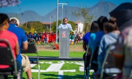 ANDRÉS MIJES INAUGURA RENOVACIÓN DE UNIDAD DEPORTIVA Y ACTIVA EL “MUNDIALITO ESCOBEDO 2026”