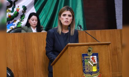 CLAUDIA CABALLERO PROPONE REGULAR EL USO DE CELULARES EN AULAS CON FINES EDUCATIVOS