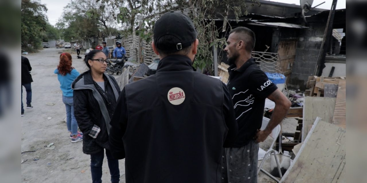 ANDRÉS MIJES BRINDA APOYO A FAMILIAS AFECTADAS POR INCENDIO EN ESCOBEDO