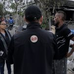 ANDRÉS MIJES BRINDA APOYO A FAMILIAS AFECTADAS POR INCENDIO EN ESCOBEDO