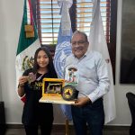 ANDRÉS MIJES RECONOCE A NICOLE “LA AFERRADA” ESCOBAR POR SU ORO INTERNACIONAL