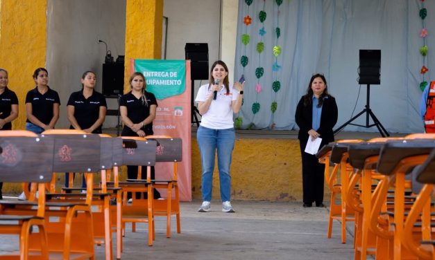MELISA PEÑA IMPULSA LA EDUCACIÓN EN HIDALGO Y BUSTAMANTE CON ENTREGA DE APOYOS Y NUEVA INFRAESTRUCTURA