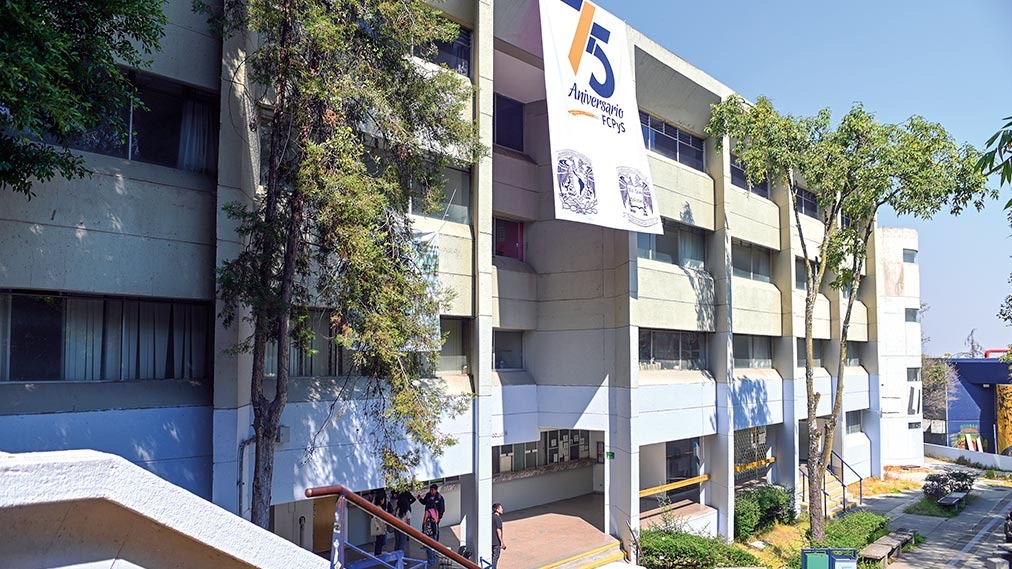 EL PERIÓDICO VIDA UNIVERSITARIA CELEBRA 75 AÑOS COMO MEDIO INFORMATIVO DE LA UANL