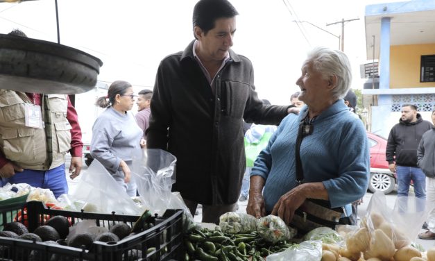 FELIPE CANALES DIALOGA CON COMERCIANTES PARA MEJORAR OPERACIÓN DE MERCADOS EN ESCOBEDO