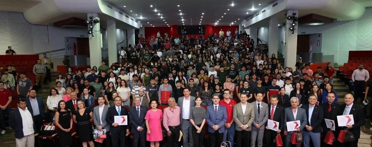 ADRIANA GARZA ELIZONDO Y FACPYA IMPULSAN ANÁLISIS SOBRE NUEVA JORNADA LABORAL EN MÉXICO