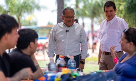 ANDRÉS MIJES REÚNE A CIENTOS DE FAMILIAS EN FESTEJO DEL DÍA DEL NIÑO EN DIVERTIPARQUE