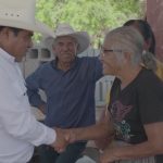 JUAN JOSÉ VARGAS ROSALES ENTREGA APOYOS DIRECTOS PARA VIVIENDA EN DOCTOR ARROYO
