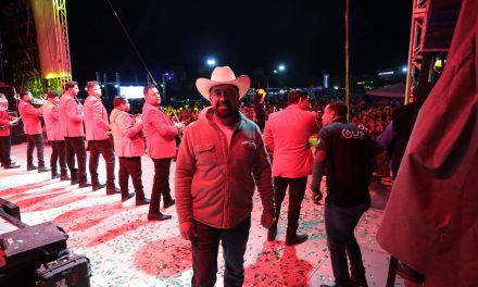 DAVID SÁNCHEZ CIERRA A LO GRANDE HISTÓRICO FESTEJÓ DEL 175 ANIVERSARIO DE GENERAL TERÁN