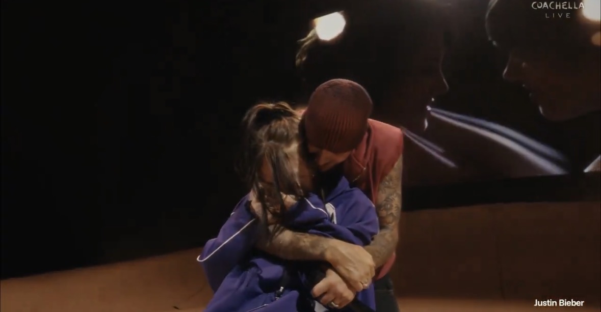 BILLIE EILISH CUMPLE SUEÑO EN COACHELLA AL SUBIR AL ESCENARIO CON JUSTIN BIEBER