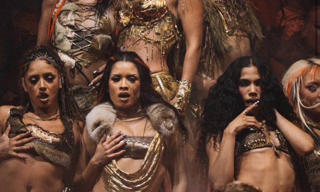 KAROL G ANUNCIA CONCIERTO EN ‘EL GIGANTE DE ACERO’ COMO PARTE DEL ‘TROPITOUR’