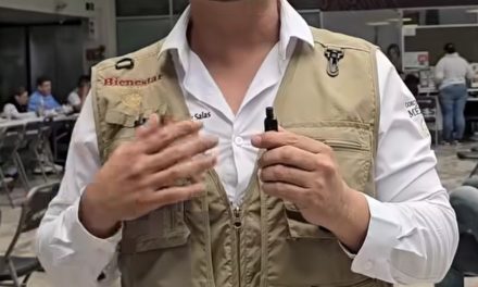 ESAU GONZÁLEZ SALAS IMPULSA ENTREGA DE PENSIONES A ADULTOS MAYORES EN NUEVO LEON