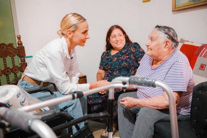 JESÚS NAVA IMPULSA SALUD CASA POR CASA PARA MÁS DE MIL ADULTOS MAYORES EN SANTA CATARINA
