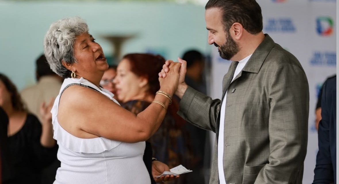 MAURICIO FARAH IMPULSA MIÉRCOLES CIUDADANO CON SERVICIOS Y ATENCIÓN DIRECTA EN SAN PEDRO