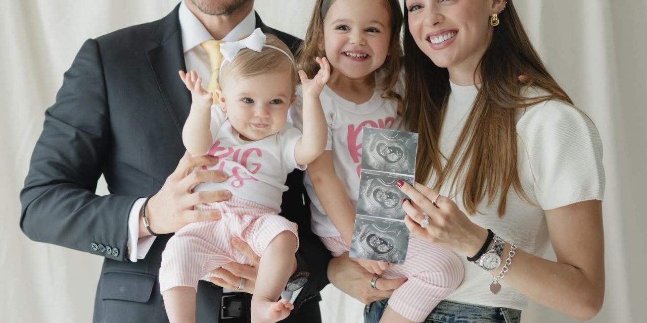 MARIANA RODRÍGUEZ Y SAMUEL GARCÍA ANUNCIAN QUE SERÁN PAPÁS POR TERCERA VEZ