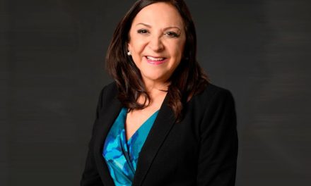 DESIGNA SANTOS GUZMÁN A LA DRA. HILDA TORRE MARTÍNEZ COMO COORDINADORA DE LA FACULTAD DE ODONTOLOGÍA