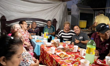 GIBRAN ORNELAS CONVIVE CON VECINOS DE LOMA LINDA Y FORTALECE LAZOS CON LA COMUNIDAD