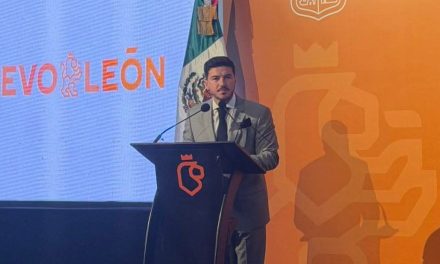 DESAIRA LA OPOSICIÓN A SAMUEL GARCÍA EN CELEBRACIÓN DEL 202 ANIVERSARIO DE NUEVO LEÓN