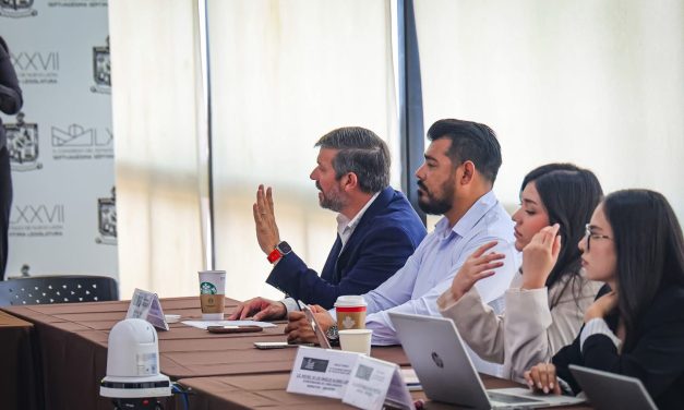 GERARDO DE LA MAZA PARTICIPÓ EN EL CONGRESO EN MESA DE TRABAJO PARA FORTALECER LA LEY DE GOBIERNO MUNICIPAL