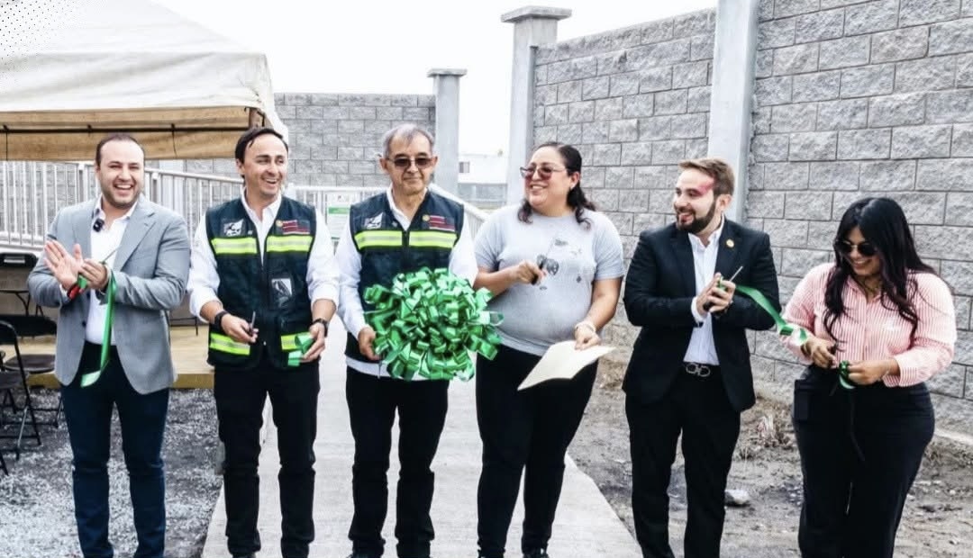 LUIS QUIROGA CELEBRA INAUGURACIÓN DEL PUENTE PORTAL DE LAS FLORES TRAS AÑOS DE PETICIONES