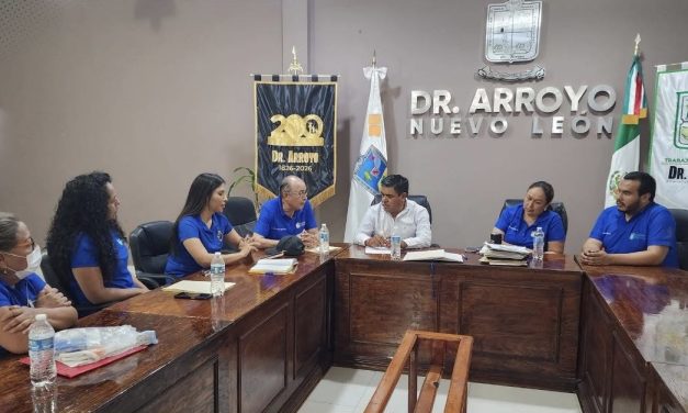 JUAN JOSÉ VARGAS MANTIENE LAS PUERTAS ABIERTAS EN DOCTOR ARROYO CON AUDIENCIAS PÚBLICAS PARA ESCUCHAR A LA GENTE
