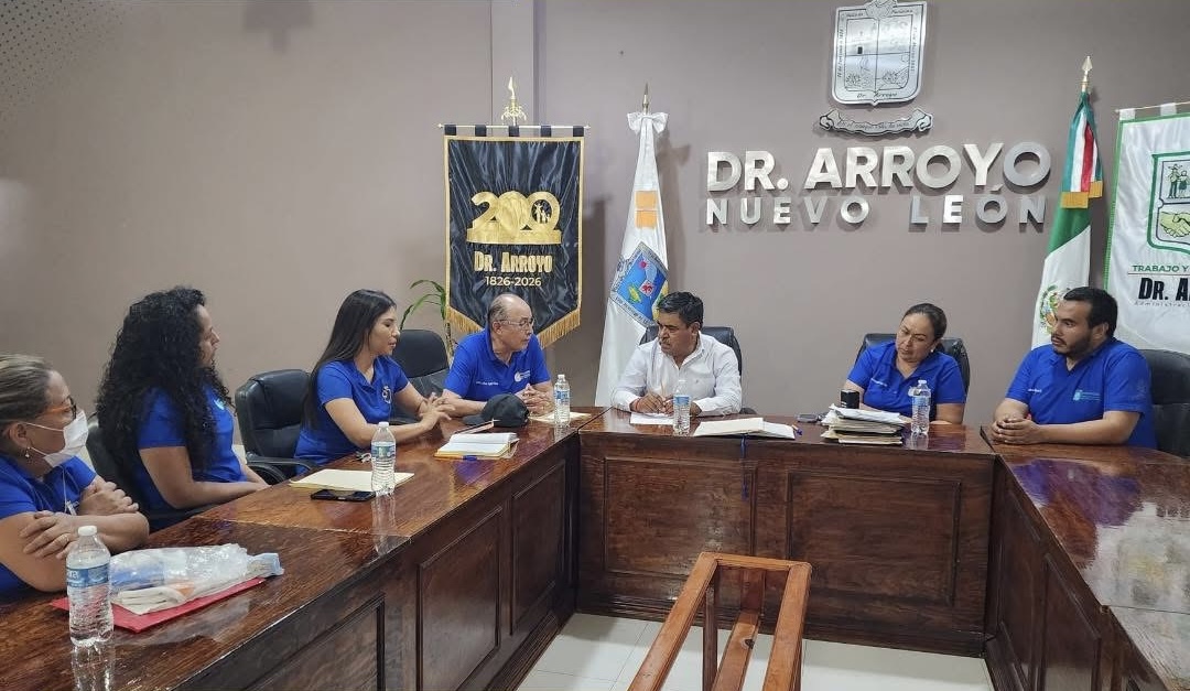 JUAN JOSÉ VARGAS MANTIENE LAS PUERTAS ABIERTAS EN DOCTOR ARROYO CON AUDIENCIAS PÚBLICAS PARA ESCUCHAR A LA GENTE