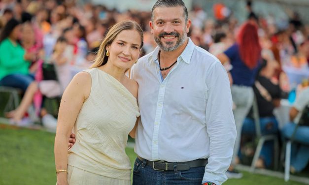 GERARDO DE LA MAZA CONTINÚA FESTEJOS DEL DÍA DE LAS MADRES EN EL CARMEN CON EVENTOS SIMULTÁNEOS