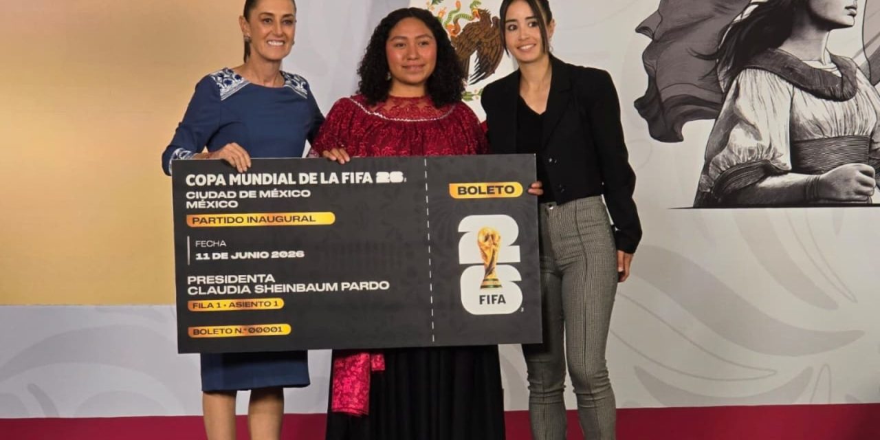 ¡SUEÑO MUNDIALISTA! CLAUDIA SHEINBAUM SORPRENDE AL ENTREGAR BOLETO PARA EL MÉXICO VS SUDÁFRICA